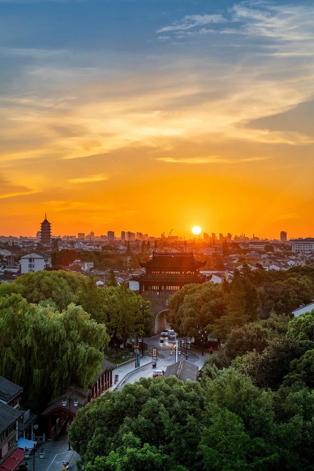 苏州最美的风景是什么？两个故事给你答案