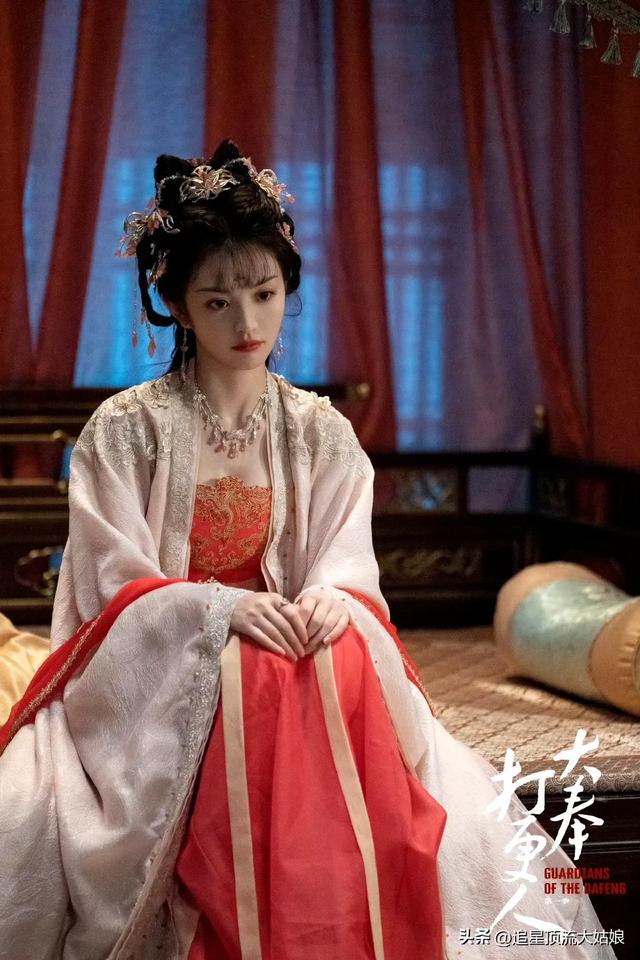 给近3年最好的悬疑剧排名：大奉打更人第7 . 莲花楼第3 . 第1名没争议