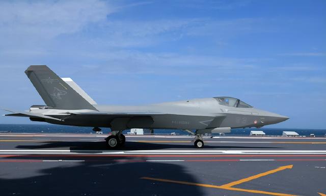 福建舰何时满编50架战机