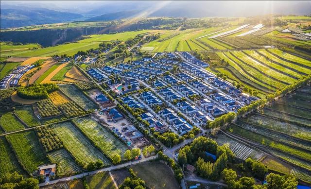 20万建三层小楼VS城里百万首付：农民工“城乡双栖”背后的现实账