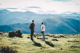 人脉是巴结不来的图片