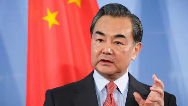 特朗普摊牌后	，委内瑞拉拨通中方电话，王毅给马杜罗吃下定心丸