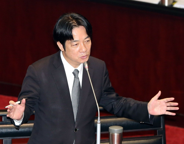 合照拍完，高市离开G20峰会，临走前没见着中方，她开始吸取教训