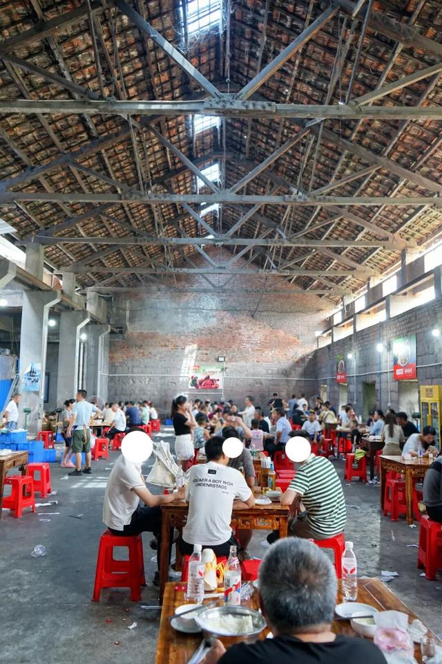 成都：打白酒下馆子，逛简阳石桥百年老街