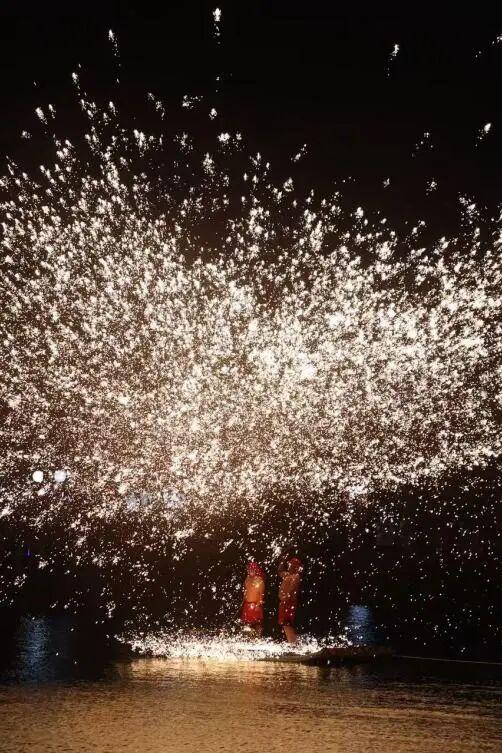 春节来看珍珠泉的“火树银花”