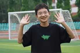 跌入粪坑的钟美美，才是真正的“人间清醒”图片