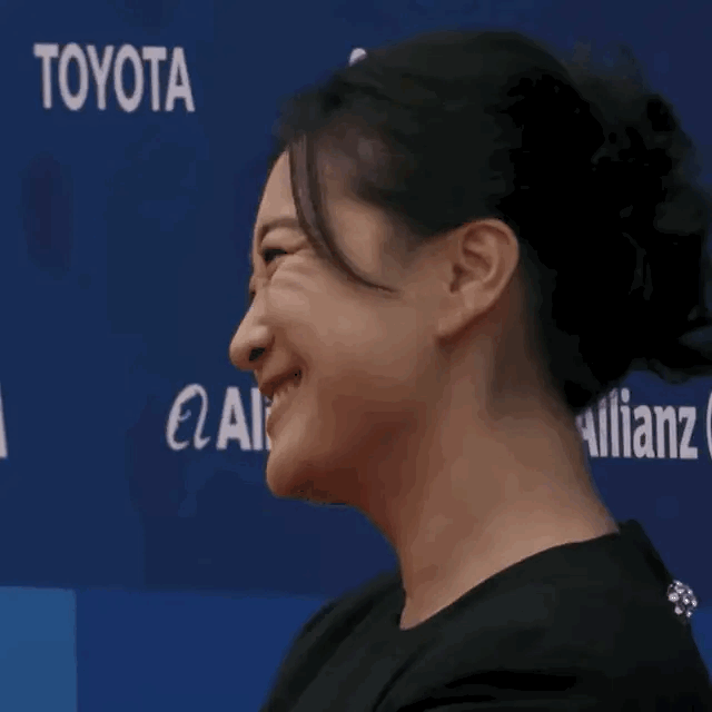 雷佳音没撒谎！退出春晚、解散公司	、性格大变的贾玲	，证实他的话