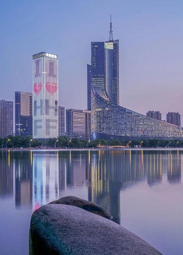 我是河南人，刚从安徽合肥回来，实在忍不住想说：对合肥5点印象