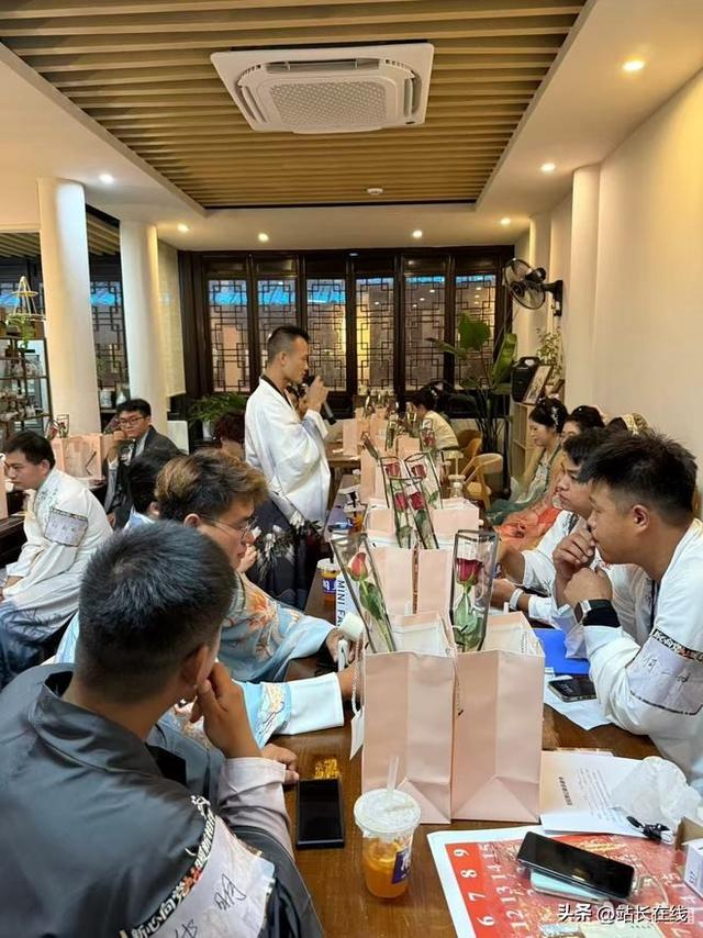 七夕将至，这场专属“小哥”的浪漫之约甜到心里