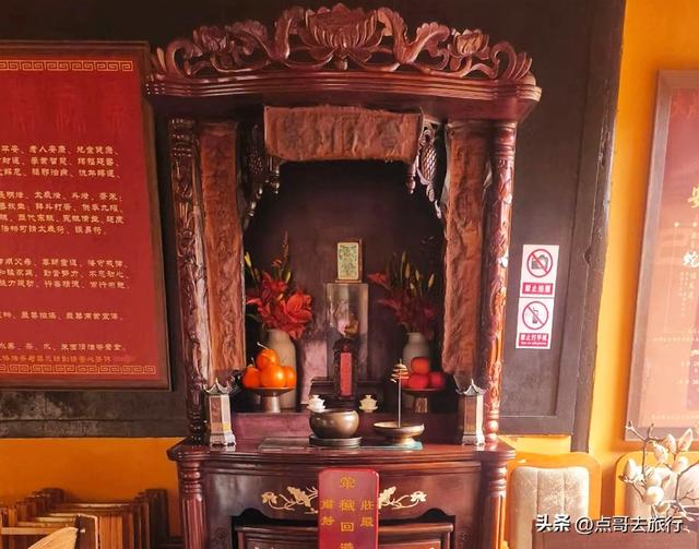 成都闹市中心神秘小庙，“似庙非庙”的烟火气，吃斋饭仅需8元！