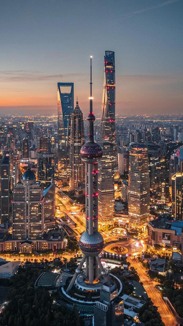 外卖行业要变天了！上海禁塑令9月落地，最高罚10万，全国或跟进