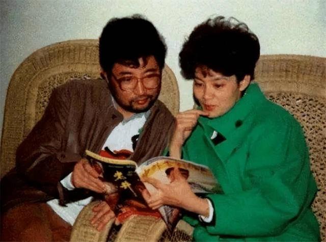 与潘虹和平离婚后，爱上小21岁的王小丫，今78岁的米家山后悔了吗