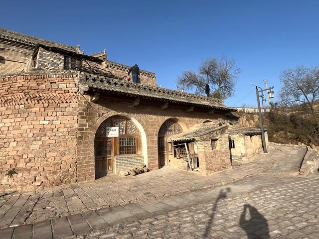 山西全境自驾游第一天:汾酒风景区、李家山村