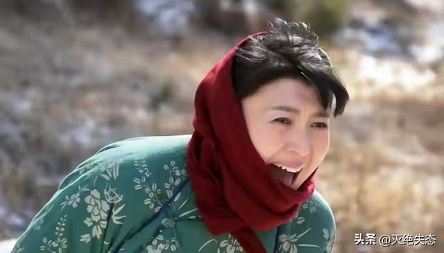 善恶终有报！道歉后仍被抵制的闫学晶，证明刘亦菲的话没说错！