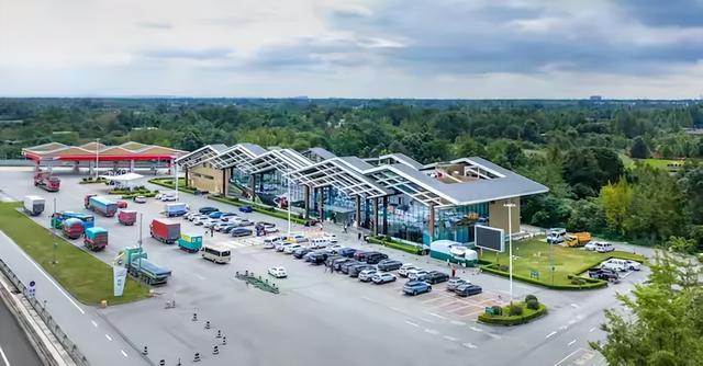 秋假追雪毕棚沟，没想到被安德服务区圈粉了！