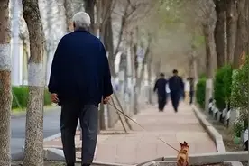 杭州87岁大爷肝癌晚期，选择尊严生活，拒绝治疗图片