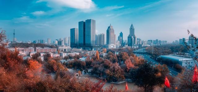 镀了金的新疆秋色，彩色绘就，五处秘境邂逅最诗意的天山南北