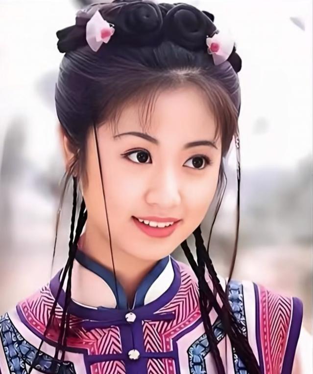 49岁林心如断崖式衰老，当年的紫薇格格也老了，脸变长 抬头纹好多