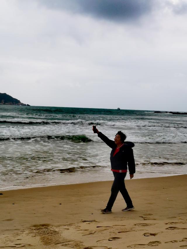 草民浅说：《邂逅后海村！》