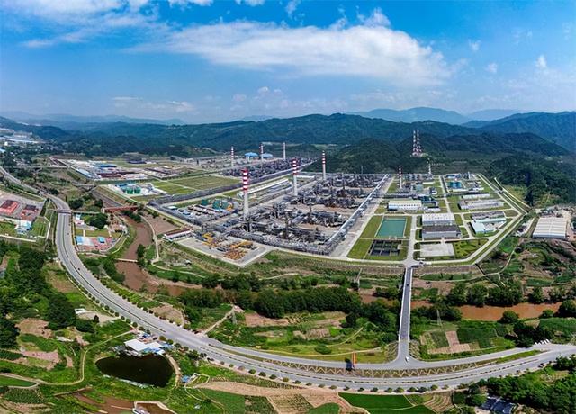 中央重磅文件！国家踩刹车，未来10年财政格局要变天，什么信号？