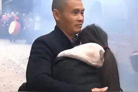 四川51岁男子一生未婚，从未出过省，竟在江苏冒出个亲生的女儿图片