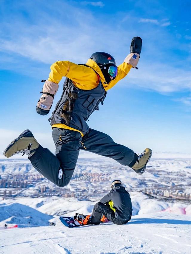 新疆八大滑雪场