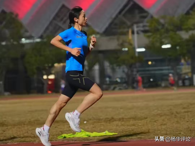 张水华官宣带伤参加重马	，身体疲惫常流鼻血，以后会带货贴补家用