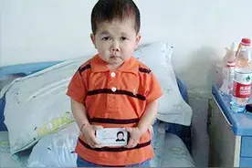 湖北侏儒人：37岁身高仅71厘米，手还没瓶盖大，却靠拼图逆转人生图片