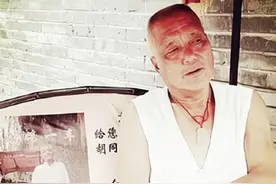 爱新觉罗后人：北京蹬三轮1小时挣150元，住四合院，孩子出国留学图片
