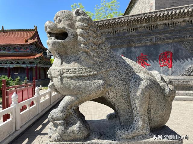 行摄包头市东河区妙法禅寺（吕祖庙）内一些珍贵的文物遗存