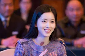 刘强东章泽天夫妇突然报警，回应章泽天被指加入“光明会”！图片