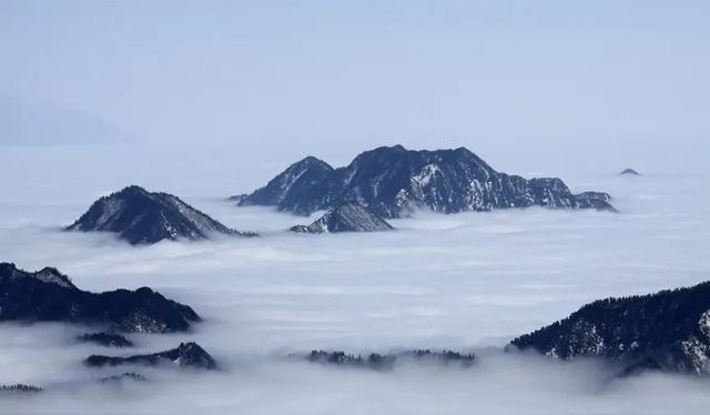 西岭雪山风景区 自然盛景与精神厚土