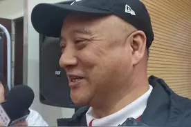 湖北姑娘郑钦文获澳网亚军，父亲：才21岁需要成长，萨巴伦卡在相同年纪也这样打球图片