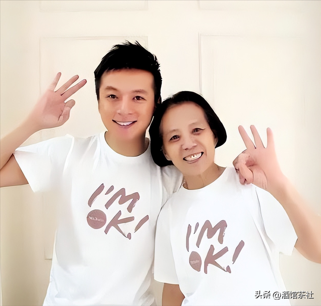 窒息的妈宝男！被母亲拆散三段感情后，46岁他仍单身无一女孩敢嫁