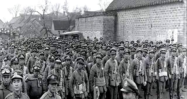 儿女带92岁台湾老兵回大陆认亲，落地后老兵却说：这不是我的故乡