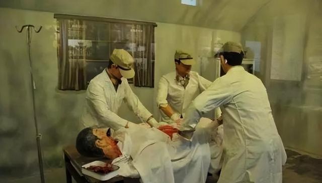731部队恐怖暴行，强迫女同胞与动物交配，不打麻药直接肢解活人