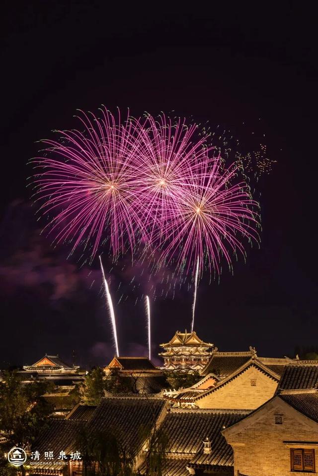 不出济南国庆度假“天花板”，寻泉、烟花、演艺等一天玩不完！