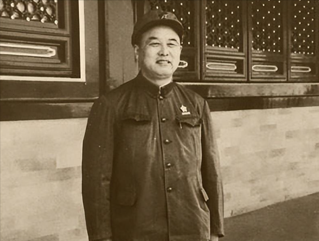 73年，毛主席想从军队里调一人当副主席，周总理立即心领神会