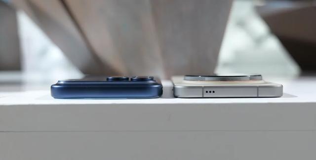 VIVO X300Pro简单对比iPhone17ProMax |外观、发热、屏幕等