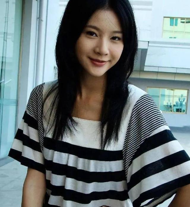 李幼斌“女儿”嫁豪门,坐月子遭家暴27岁离世,回顾她的一生太惋惜