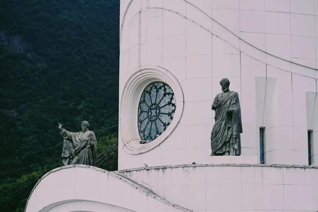 神仙不输泉州，这座闽东小城也有封神的秋天