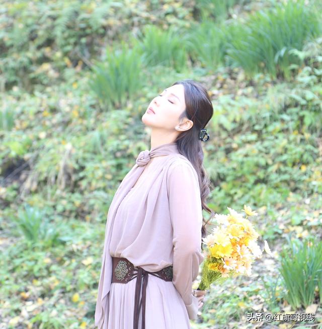 岁月留影各绽花光