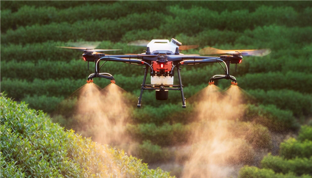 特朗普又制裁，不到24小时，中方下通牒：撤销禁令，否则后果自负