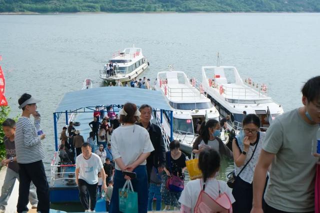 喜迎五一小高峰 | 洈水景区美景如画，人气满满！