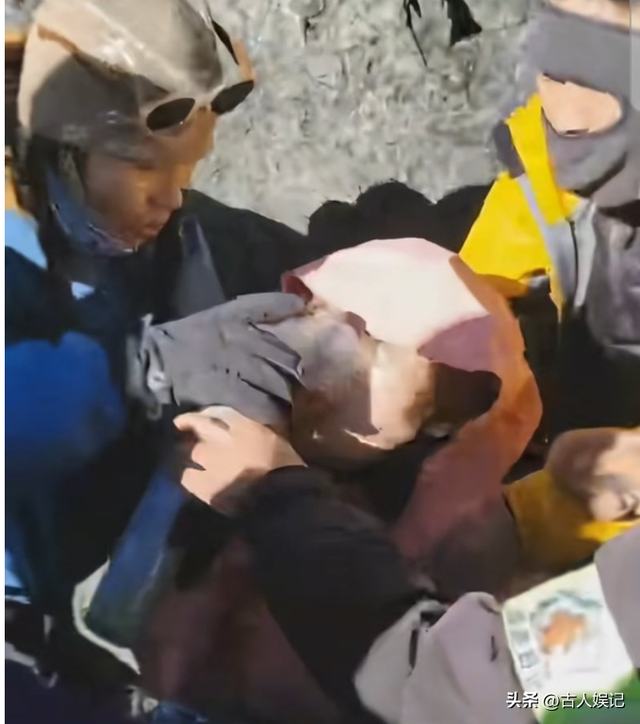 23岁男硕士徒步雪山身亡，本来不用死，遇难细节曝光，领队事大了