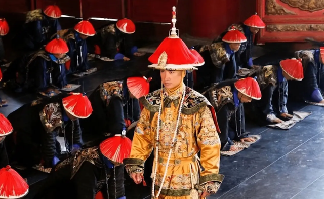 根本不算男人！清朝太监回忆：妃子洗澡不用手和避讳太监	，侮辱人