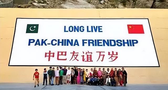 特朗普还没想好何时访华，中方又送出一张请柬，北京早已留好座位