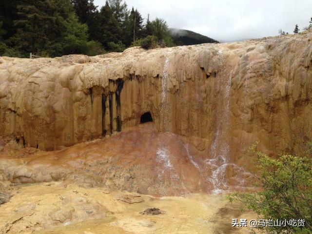 四川黄龙旅游打卡攻略 | 人间瑶池的梦幻之旅！