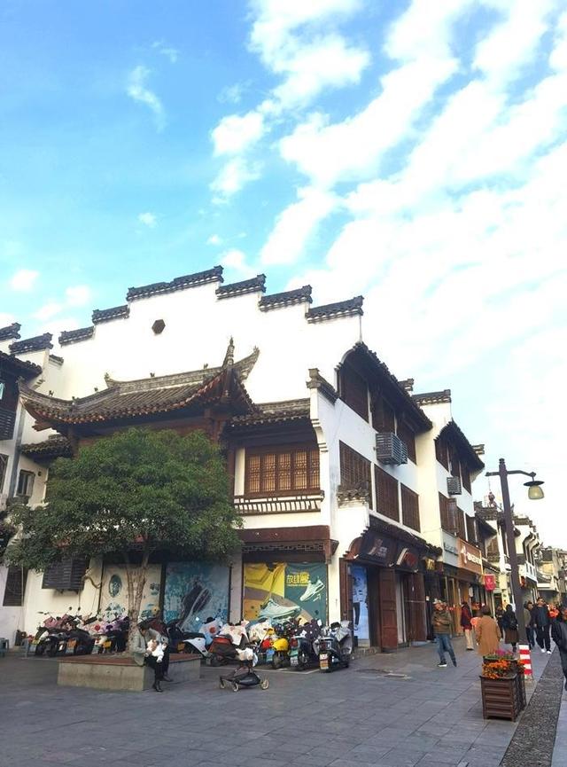 游安徽屯溪老街和徽州古城