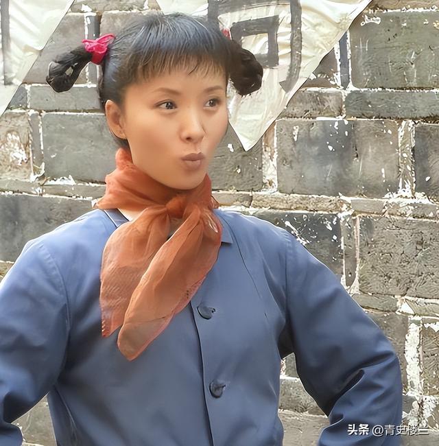 吃里扒外！定居美国13年，回国捞金惨遭“驱逐”，52岁活成了笑话